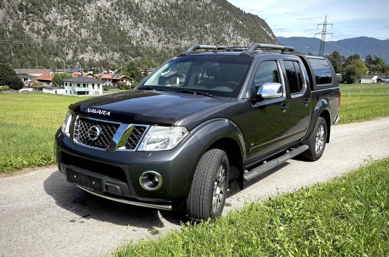Nissan Navara Double Cab Platinum Evo 3,0 dCi 4x4 Aut. - 1