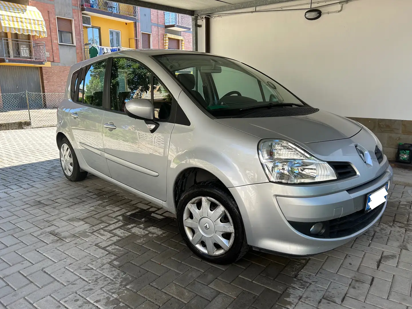 Renault Grand Modus Grand Modus 1.2 16v Срібний - 1