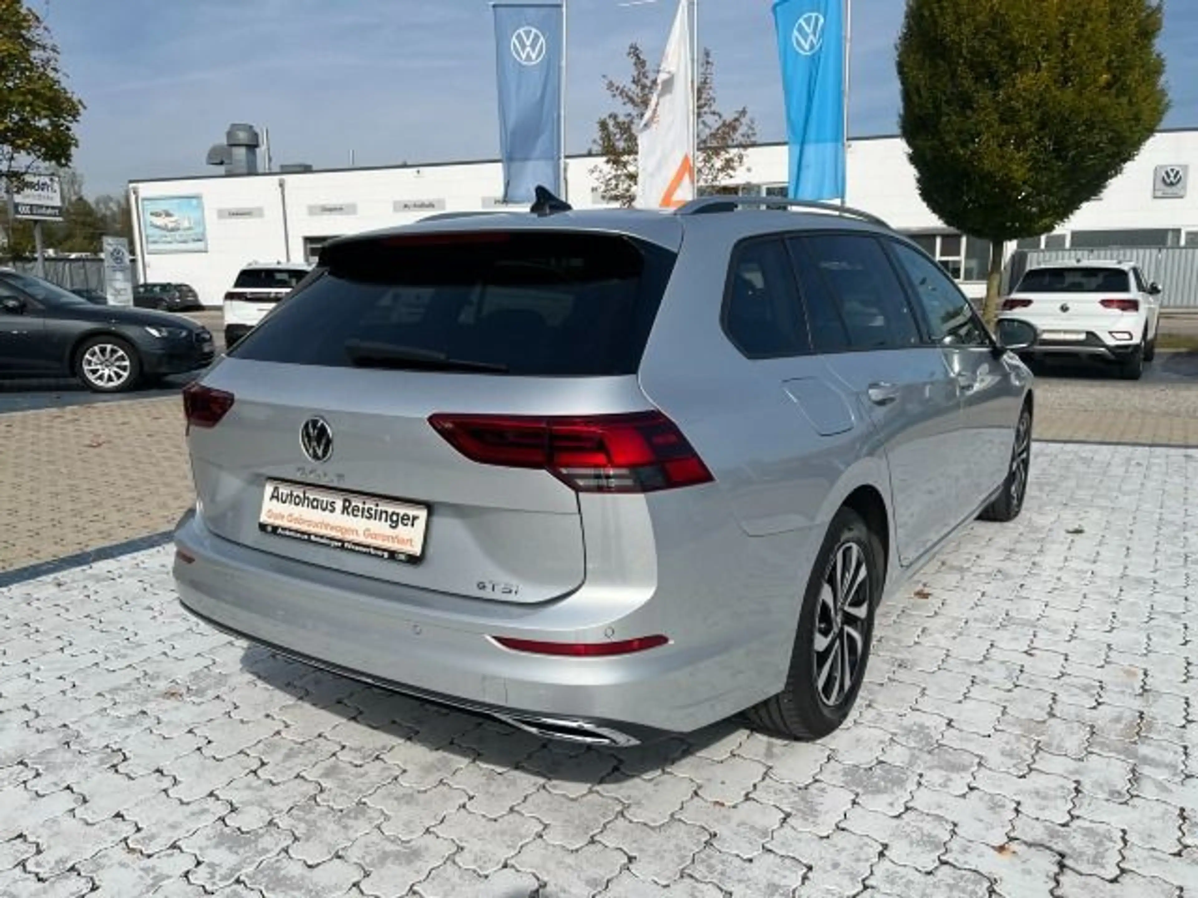 Volkswagen Golf Variant Golf VIII Variant 1.5 e TSI Active DSG (AHK+Stan — photo 2