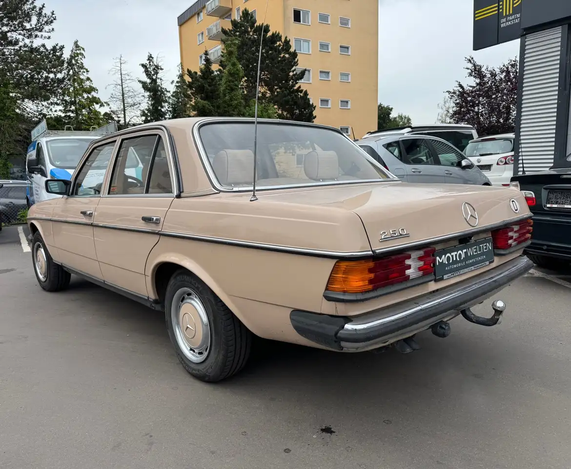 Mercedes-Benz 123, foto 4