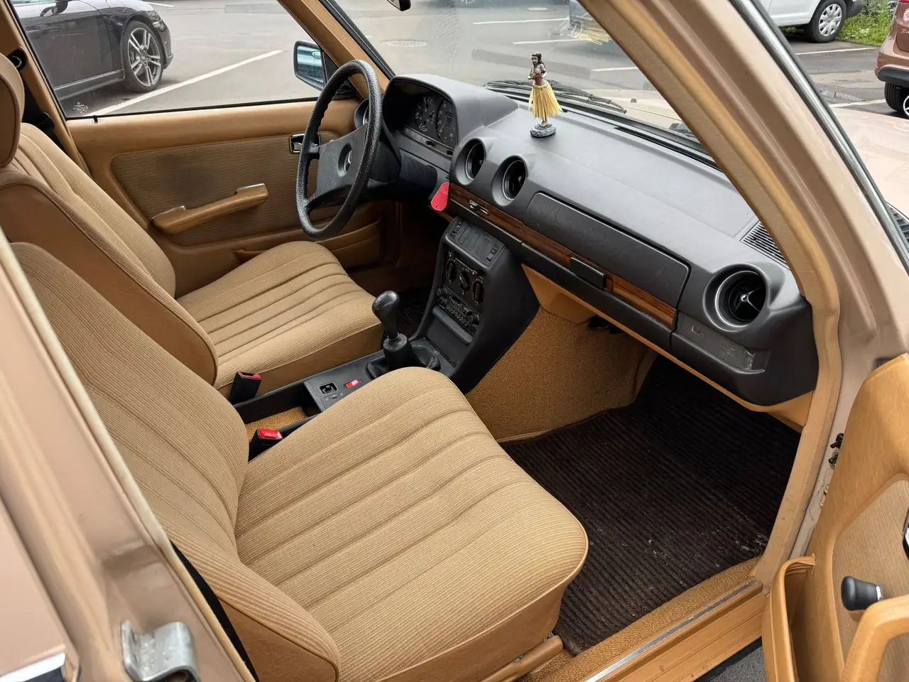 Mercedes-Benz 123, foto 12