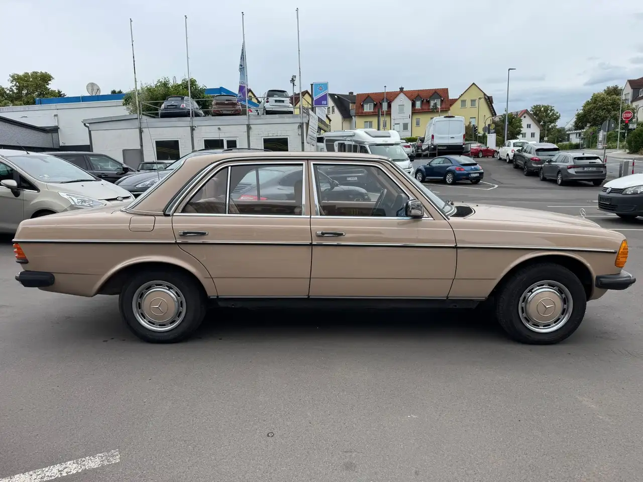 Mercedes-Benz 123, foto 7
