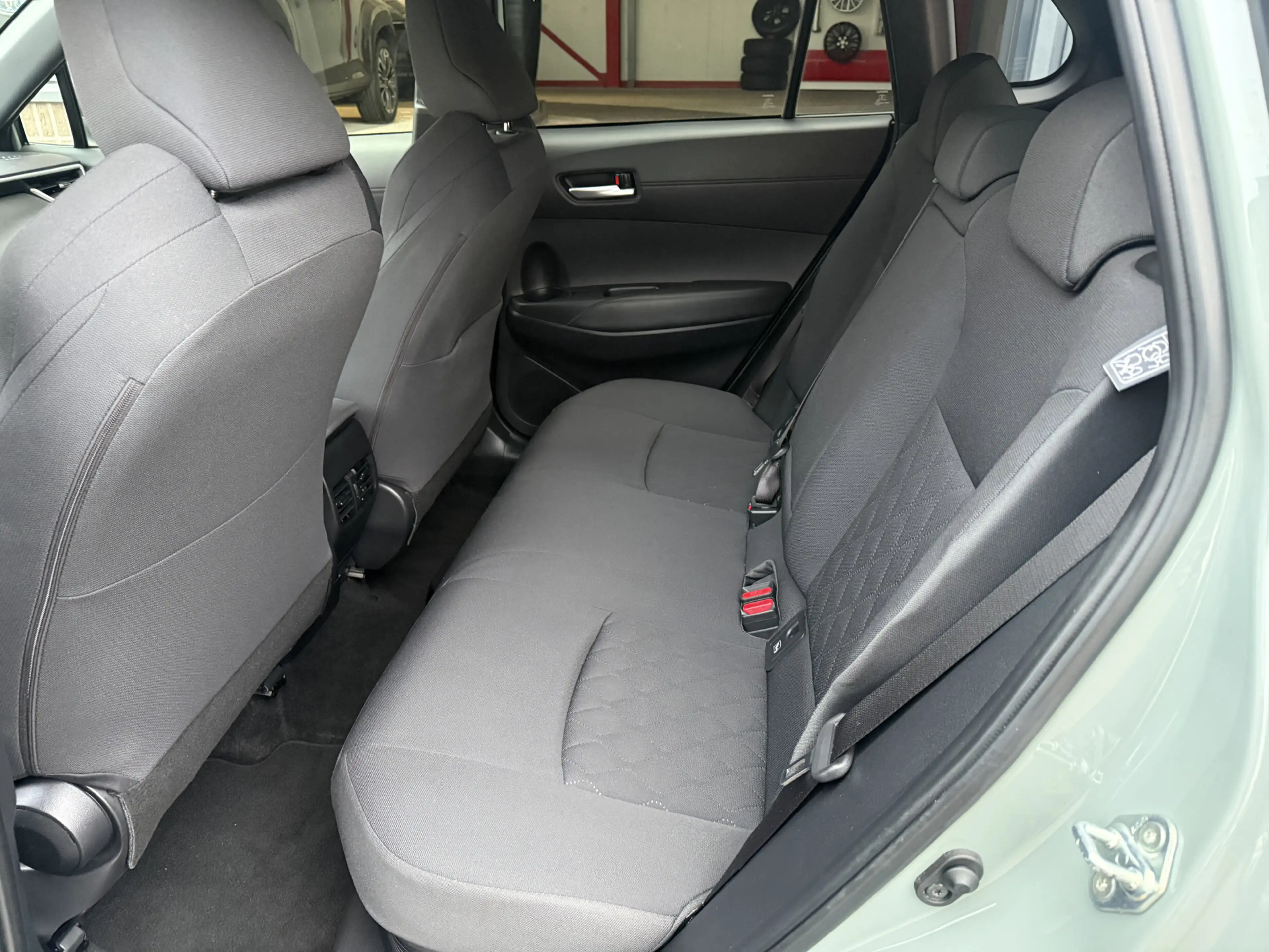 Toyota Corolla Cross 2.0 High Power Hybrid First Edition — photo 11