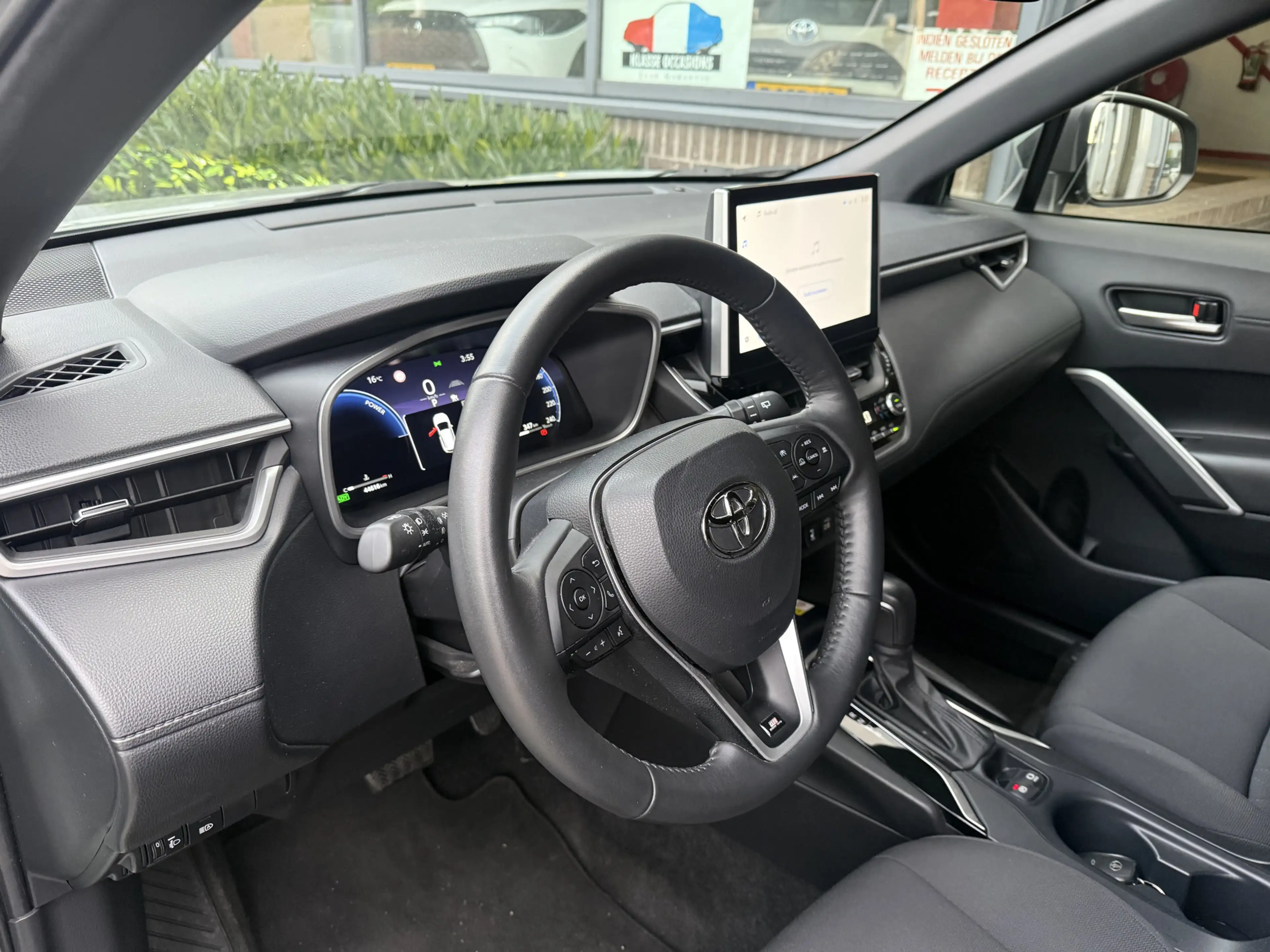 Toyota Corolla Cross 2.0 High Power Hybrid First Edition — photo 13