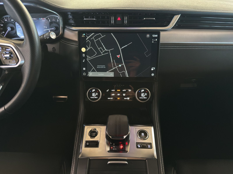 Jaguar F-Pace F-PACE D300 R-Dynamic SE AWD|BlackPack|AHK|Sport — photo 10