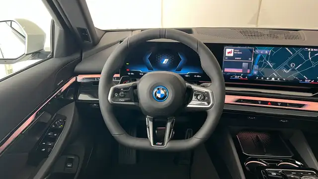 BMW i5 xDrive40 Ansicht 21