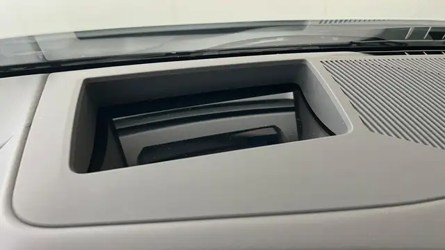 BMW i5 xDrive40 Ansicht 13