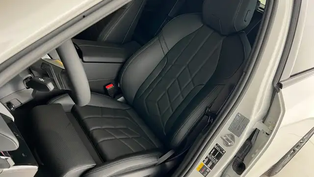 BMW i5 xDrive40 Ansicht 14