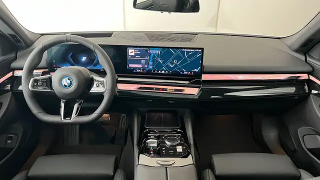 BMW i5 xDrive40 Ansicht 20