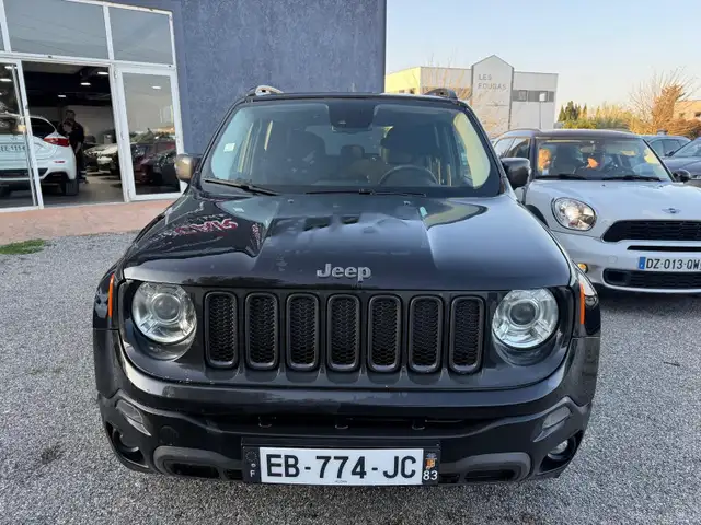 Jeep Renegade view 2