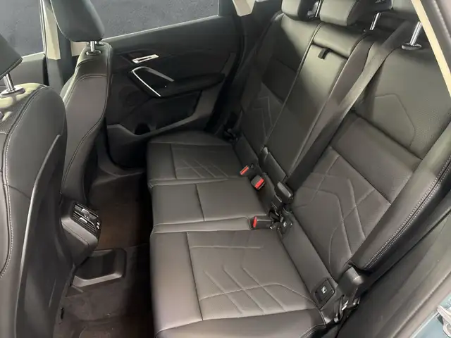 BMW X1 view 13