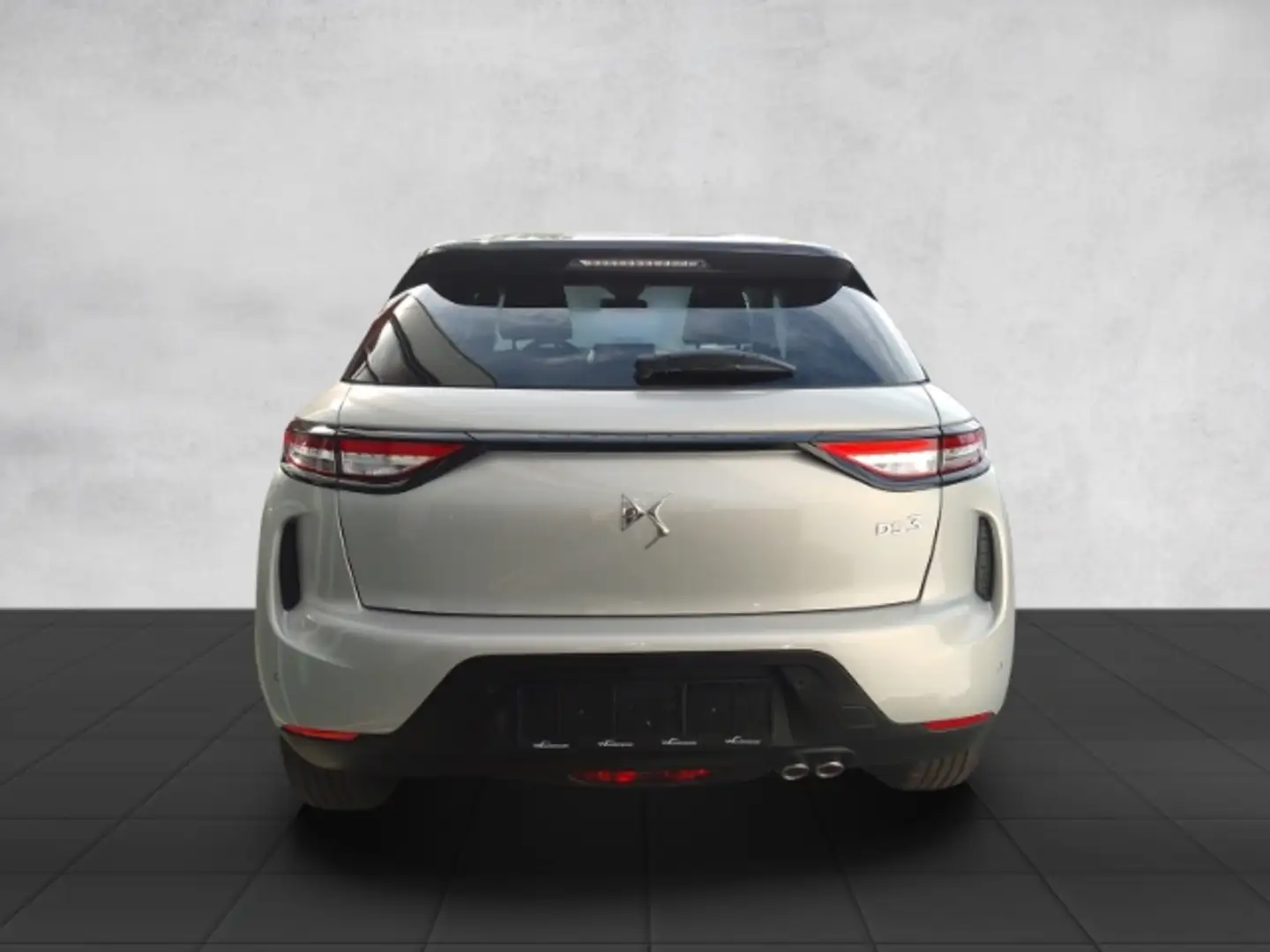 DS Automobiles DS 3 Crossback Bastille 130 EAT8, Klima+Navi+Kamera+PDC+ Navi dig Grijs - 2