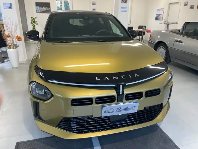 Lancia Ypsilon Lancia nuova Ypsilon LX 1.2 100cv Ibrida