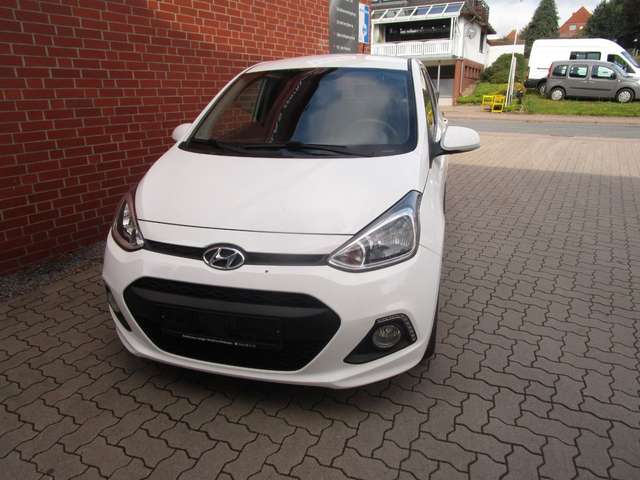 Imagine Hyundai i10 Passion