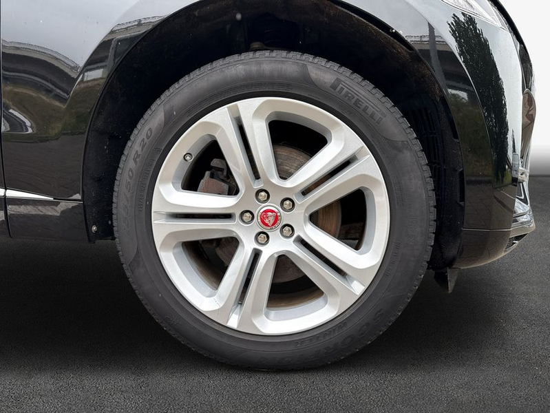 Jaguar F-Pace F-PACE P250 SE AWD — photo 9
