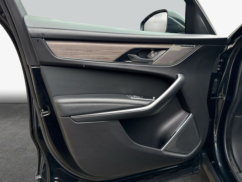 Jaguar F-Pace F-PACE P250 SE AWD — photo 13