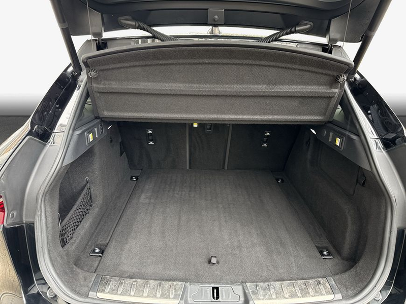 Jaguar F-Pace F-PACE P250 SE AWD — photo 11