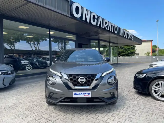 Nissan Juke view 2