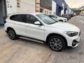 BMW X1 sDrive 20iA Weiß - thumbnail 6