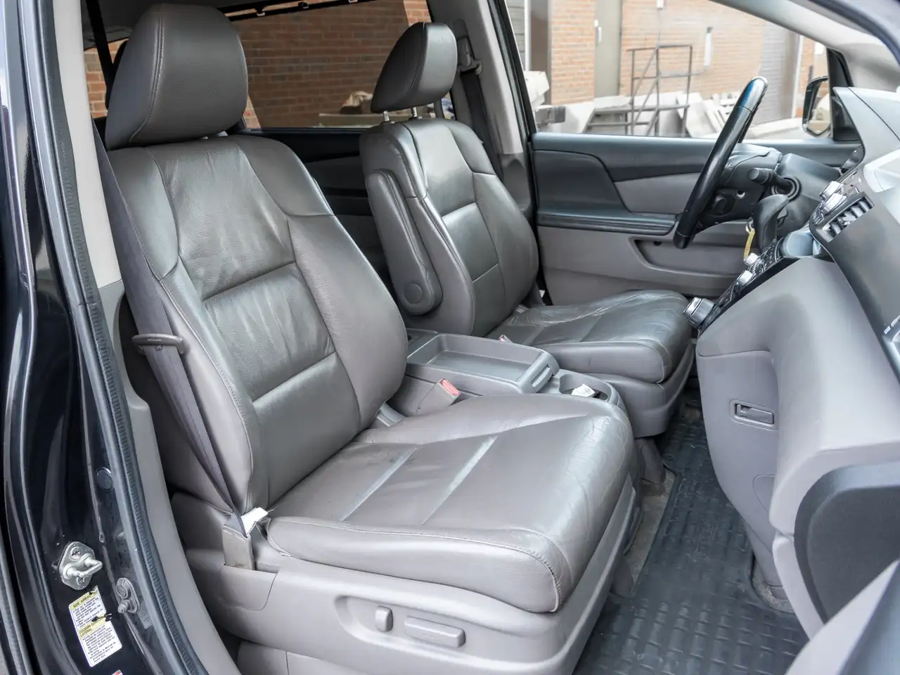 Honda Odyssey снимка Honda Odyssey