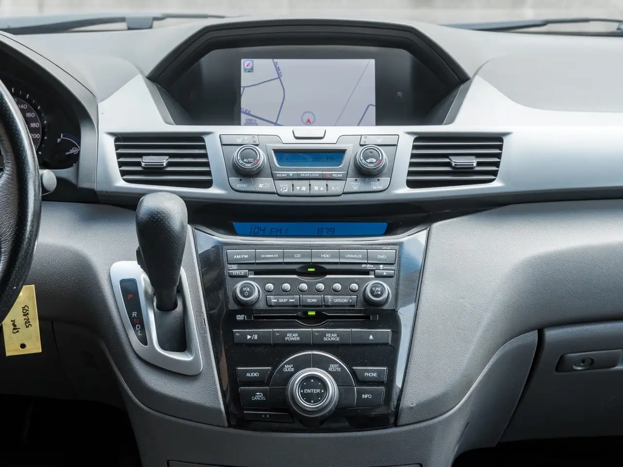 Honda Odyssey снимка Honda Odyssey