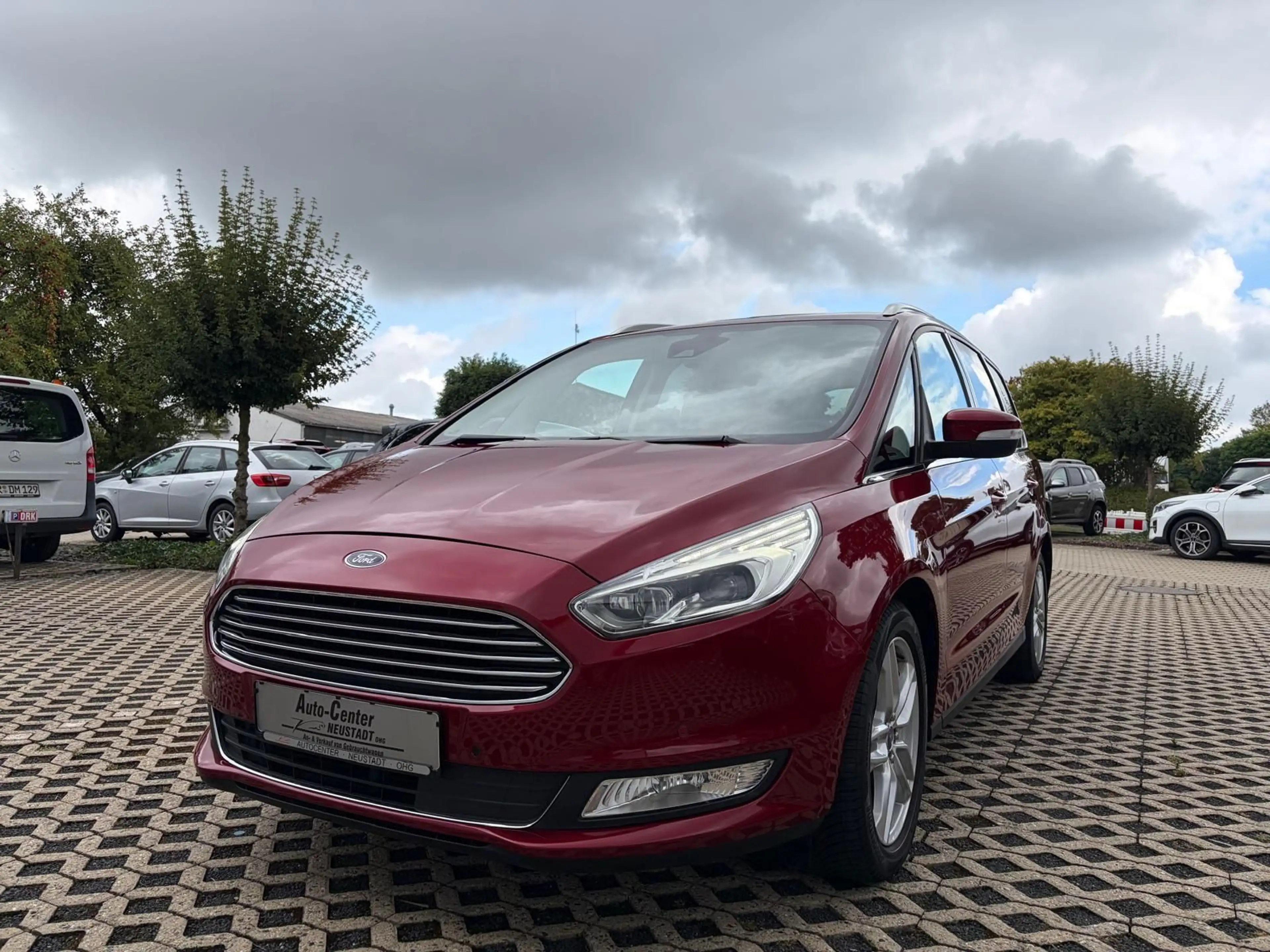 Ford Galaxy Titanium 7-SITZER/NAVI/KAMERA/PANO/MEMORY