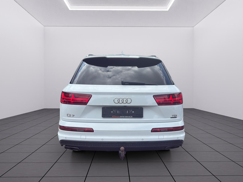 Audi Q7 3.0 TDI quattro 3.0*KAM*NAVI*AHK*STHZG*BOSE* — photo 5