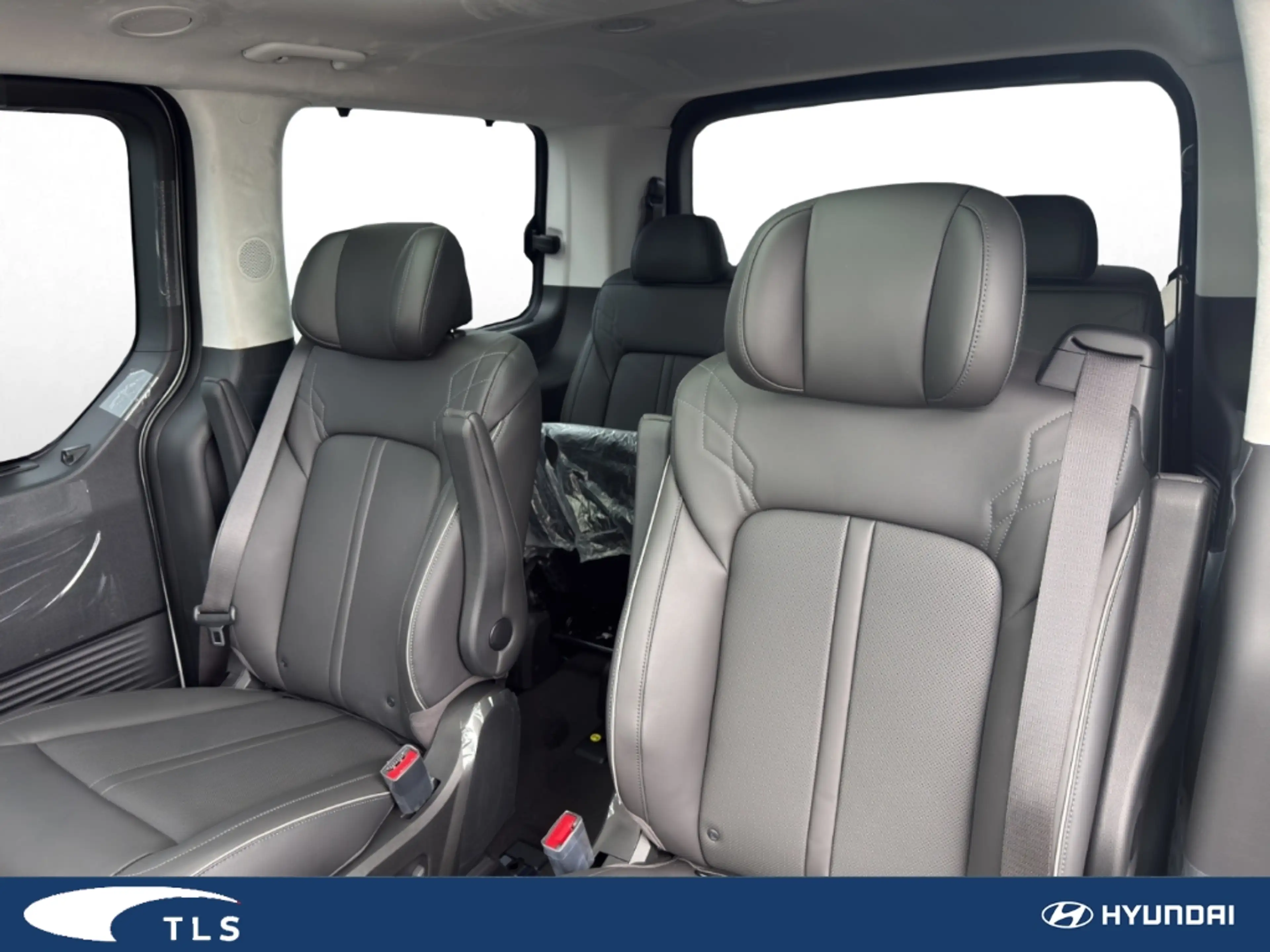 Hyundai STARIA Signature Hybrid 2WD 7-Sitzer Automatik Panoramada — photo 15