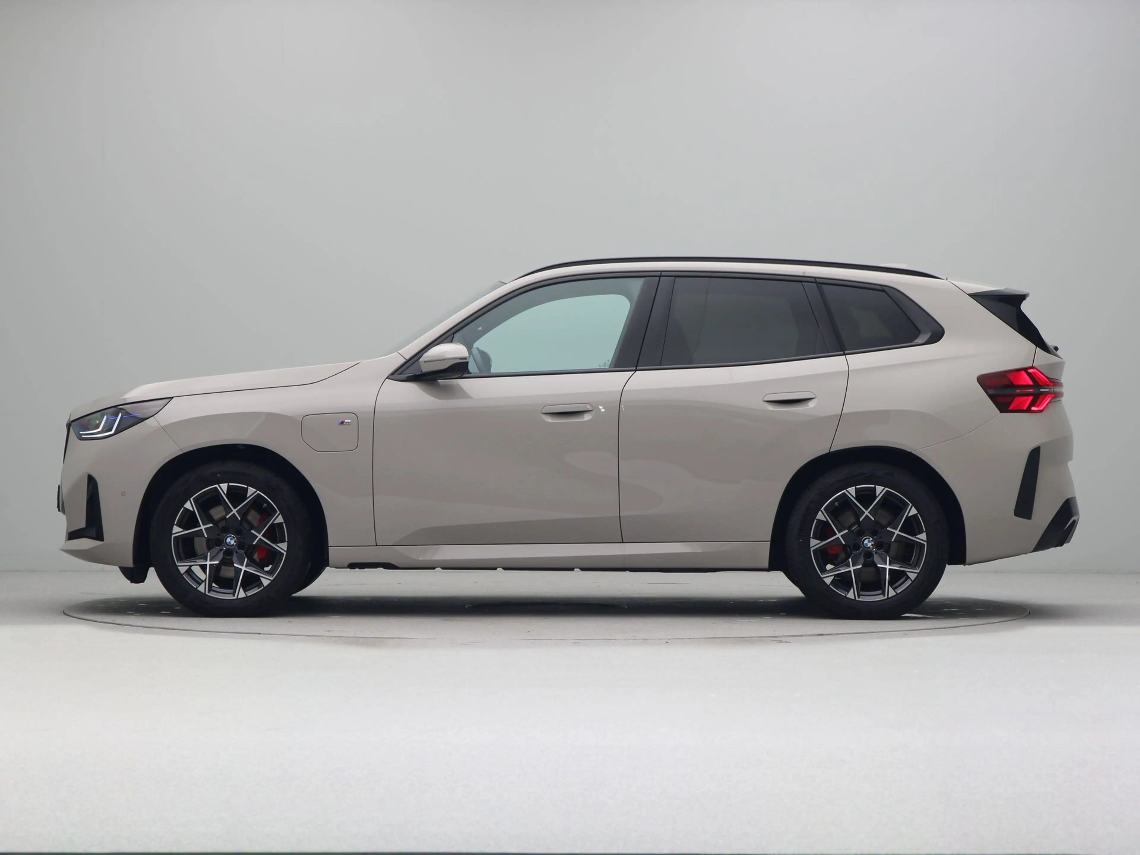 BMW X3 30e xDrive — photo 12