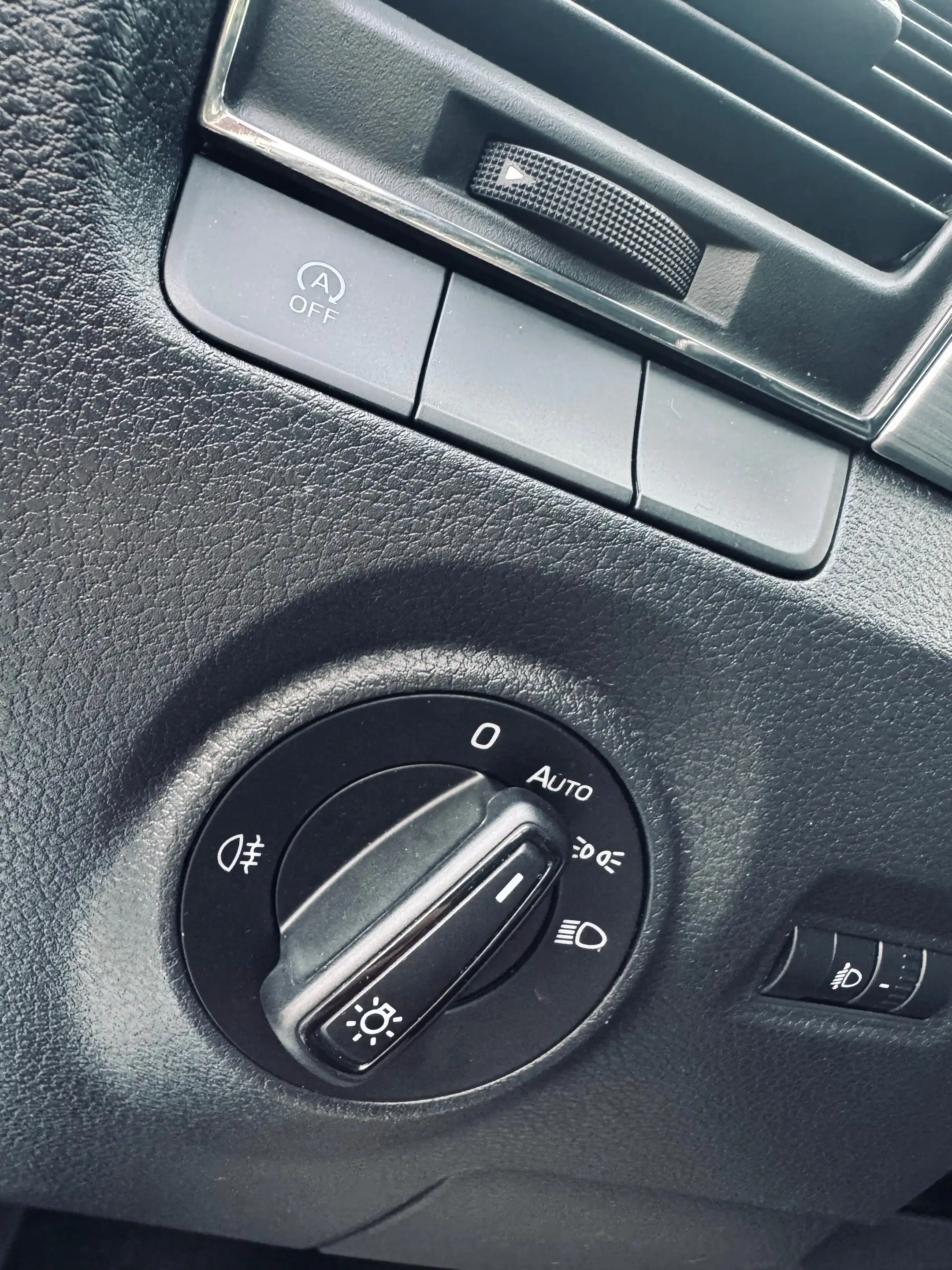 Skoda Fabia Fabia 1.0 TSI Style — photo 9