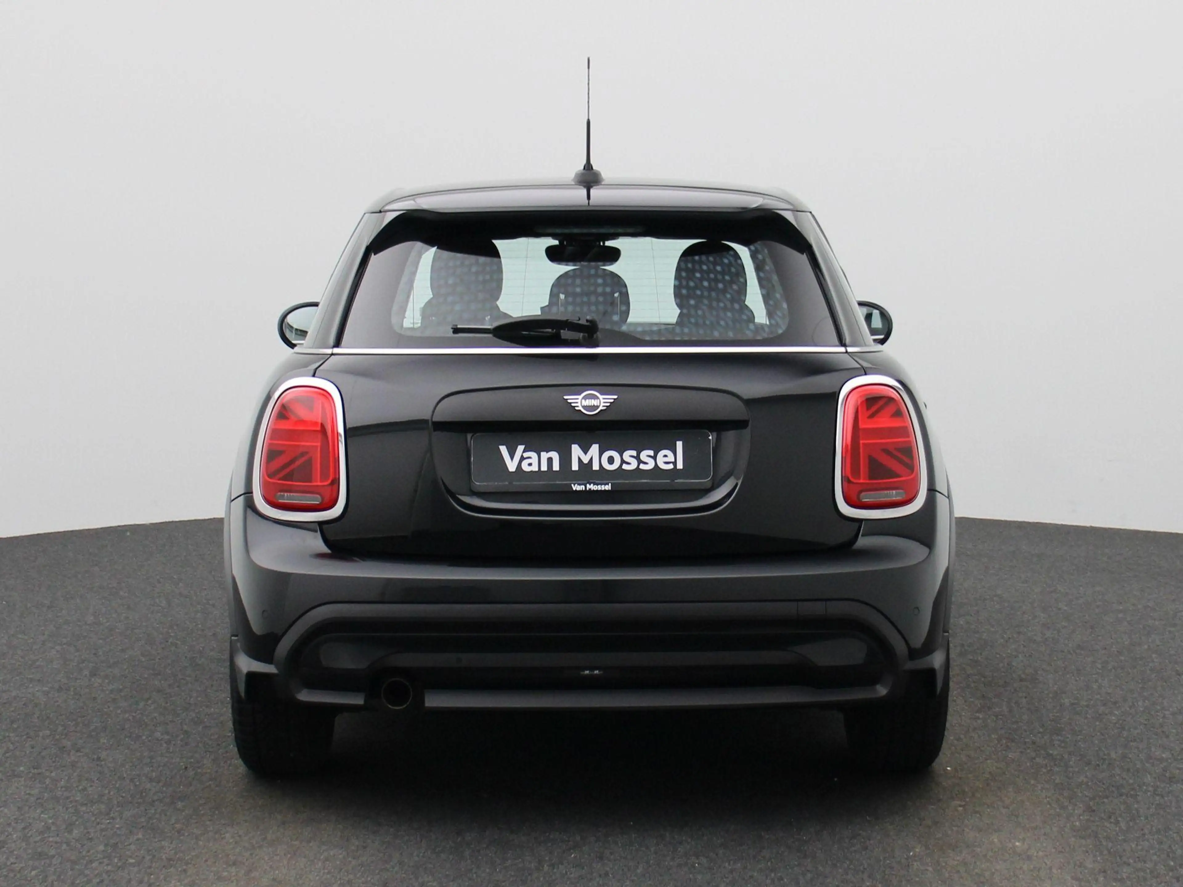 MINI One Mini 5 door NAVI | ECC | PDC — photo 5
