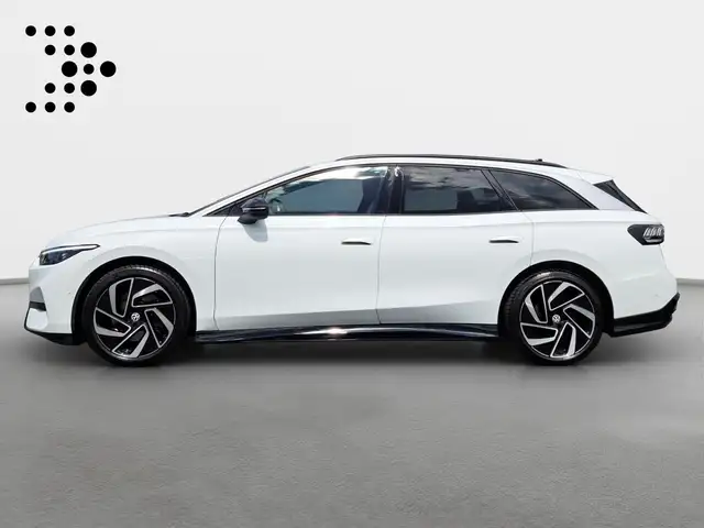 Volkswagen ID.7 view 3