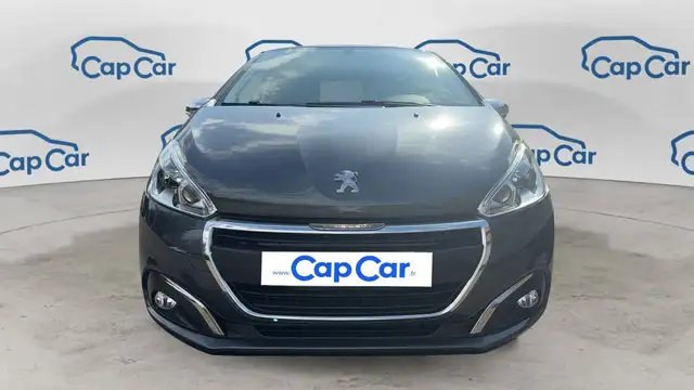 Peugeot 208 view 5