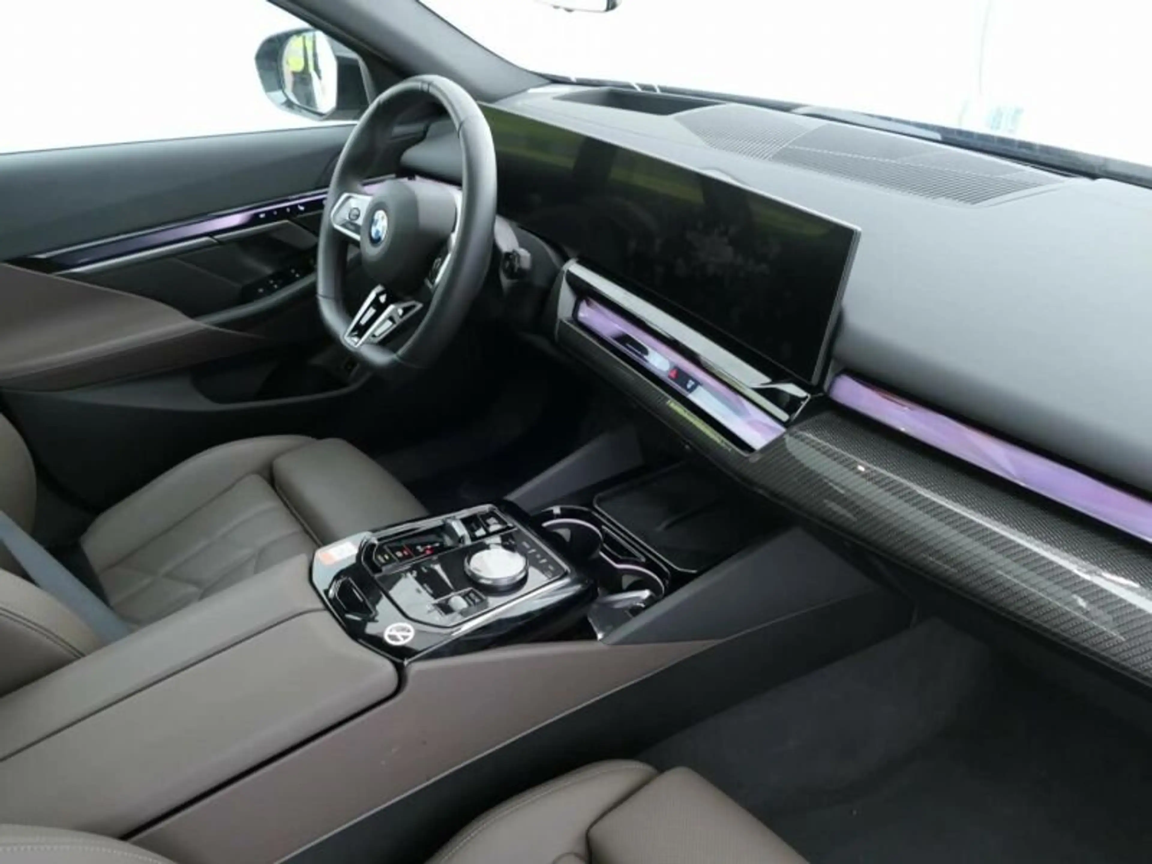 BMW 520 i AT M Sportpaket AHK Standh Sitzbelüftung AC — photo 5