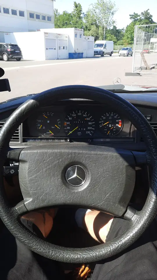 Mercedes-Benz 190 E, foto 8