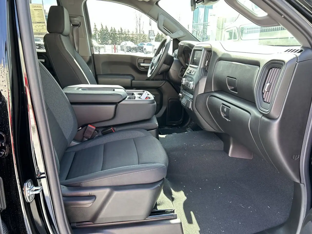 GMC Sierra 1500 снимка GMC Sierra 1500