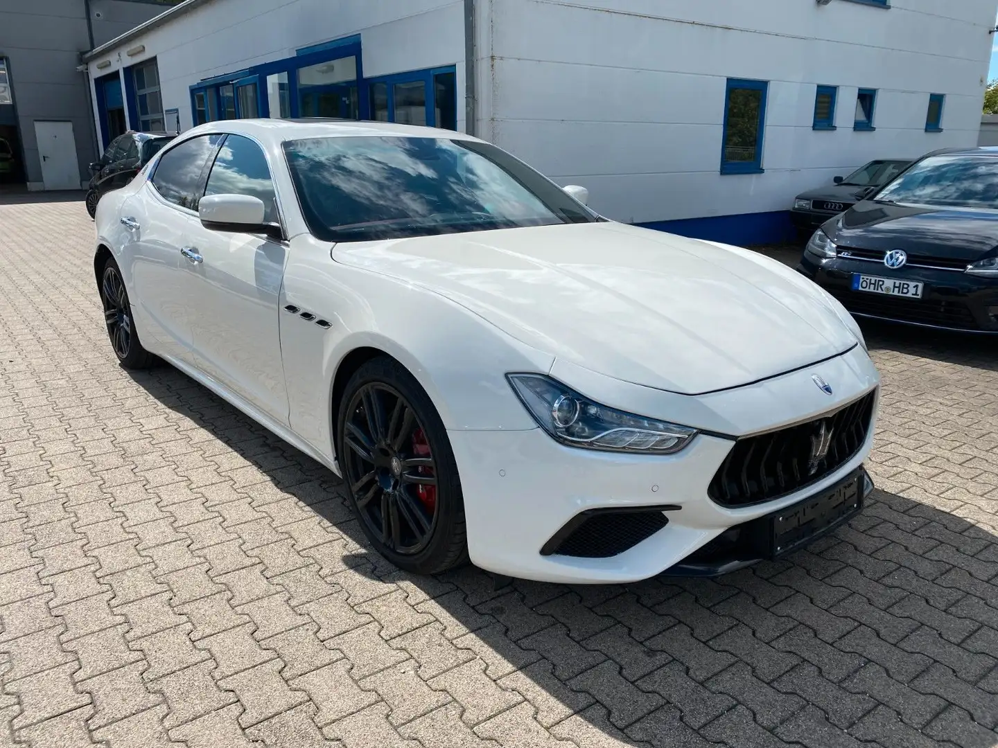Maserati Ghibli Basis Weiß - 2