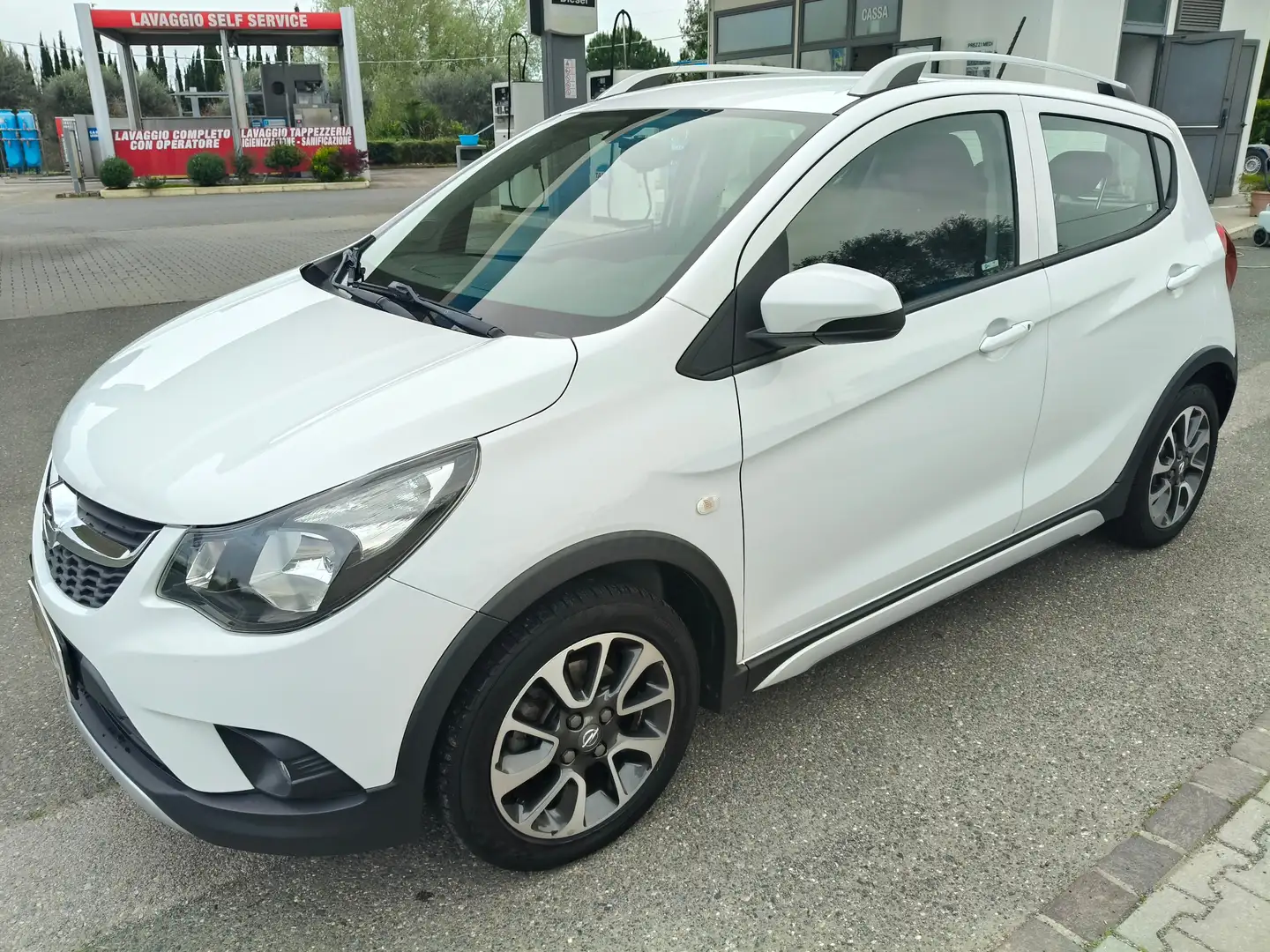 Opel Karl 1.0 Rocks Gpl 73cv Bianco - 1