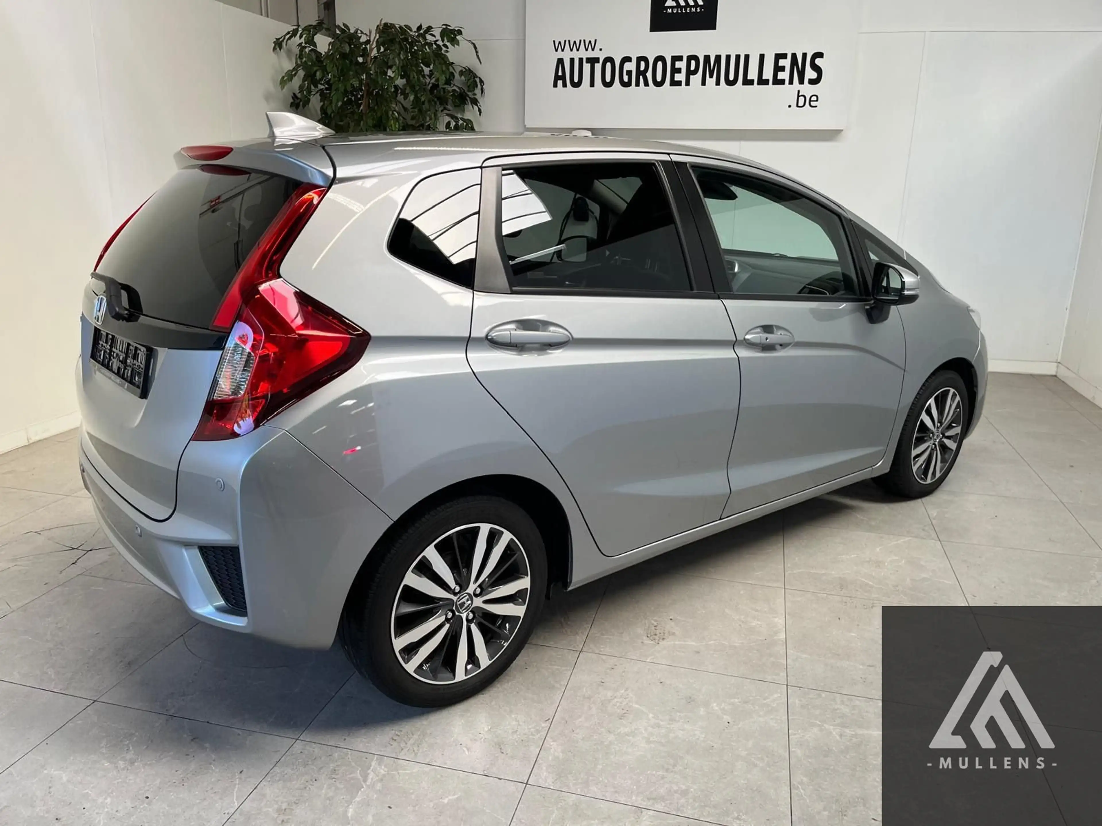 Honda Jazz i-VTEC ELEGANCE — photo 6