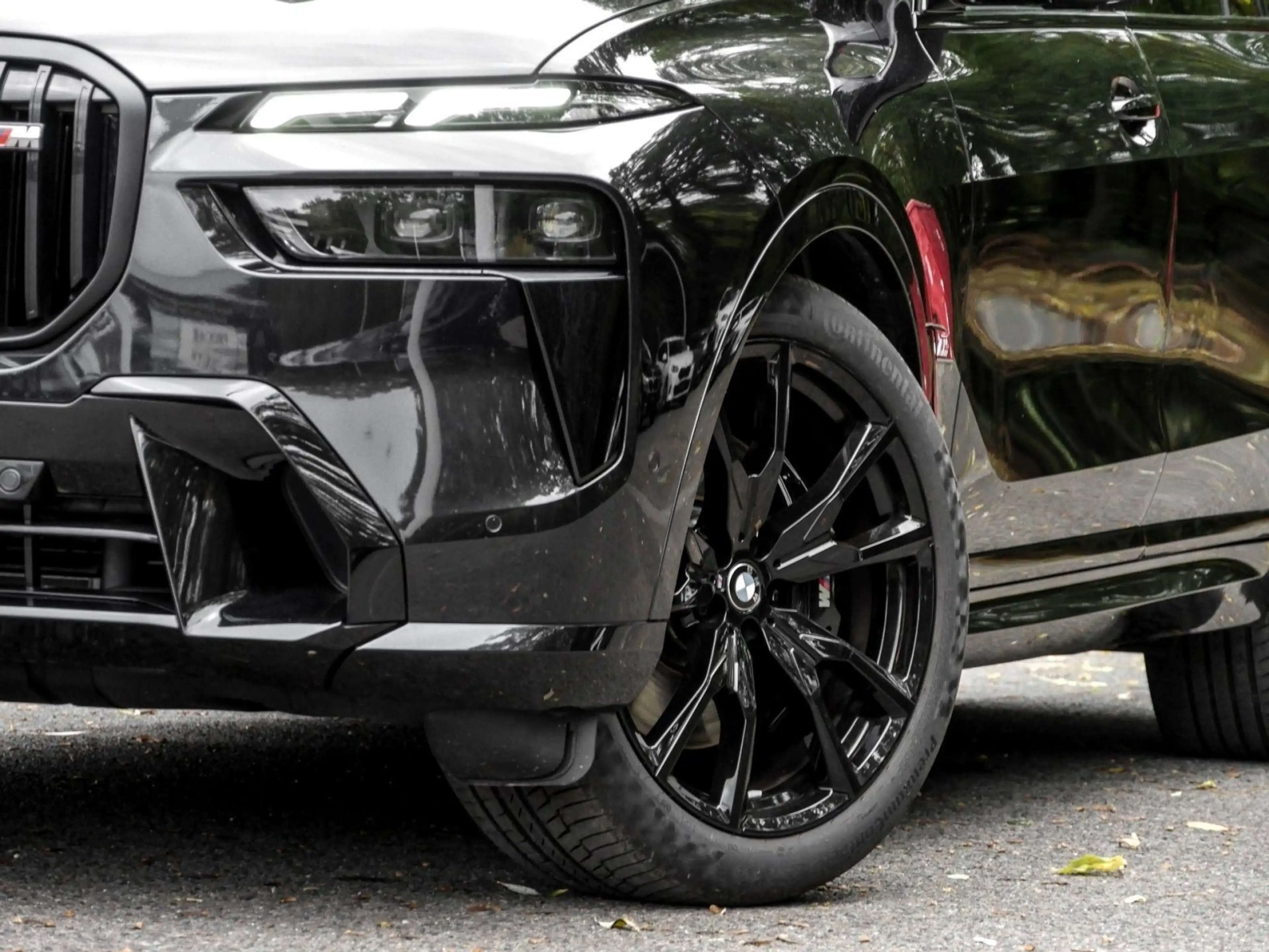 BMW X7 M 60i M SPORT PRO+AHK+PANO+STANDHZG+DA PROF+360° — photo 5