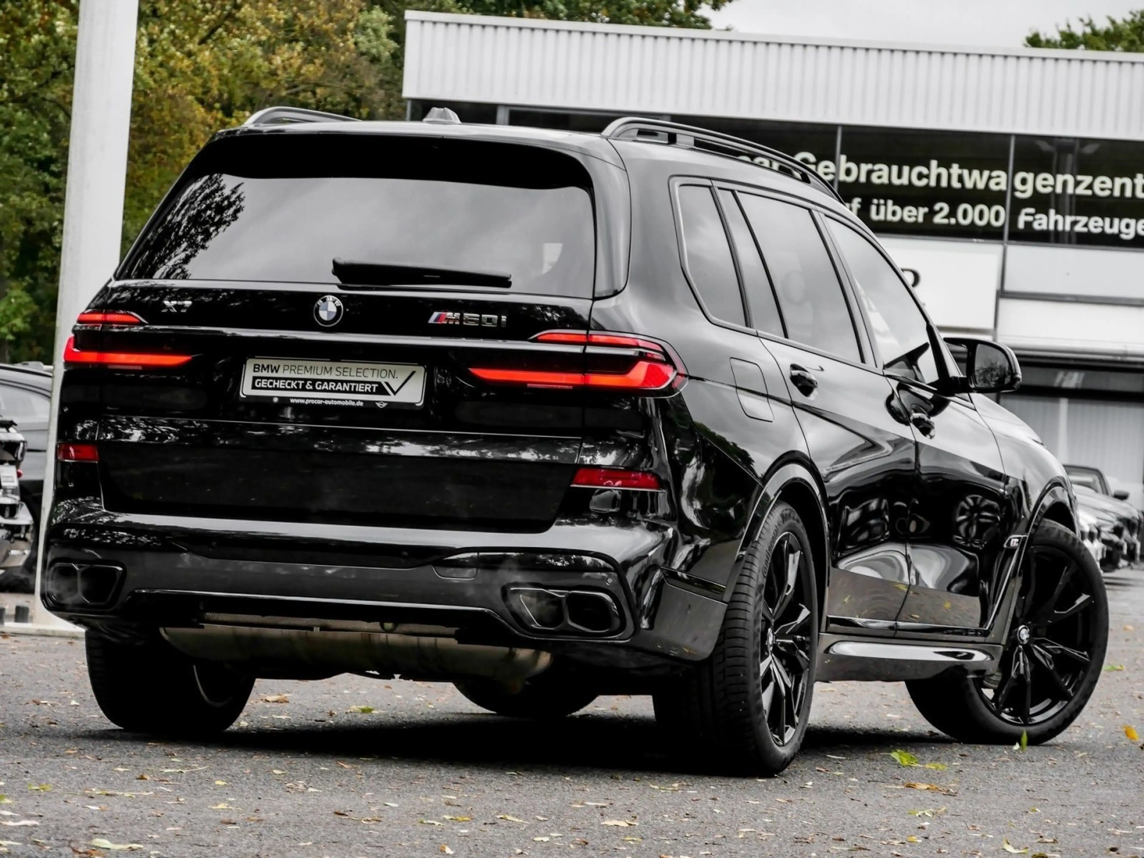 BMW X7 M 60i M SPORT PRO+AHK+PANO+STANDHZG+DA PROF+360° — photo 2