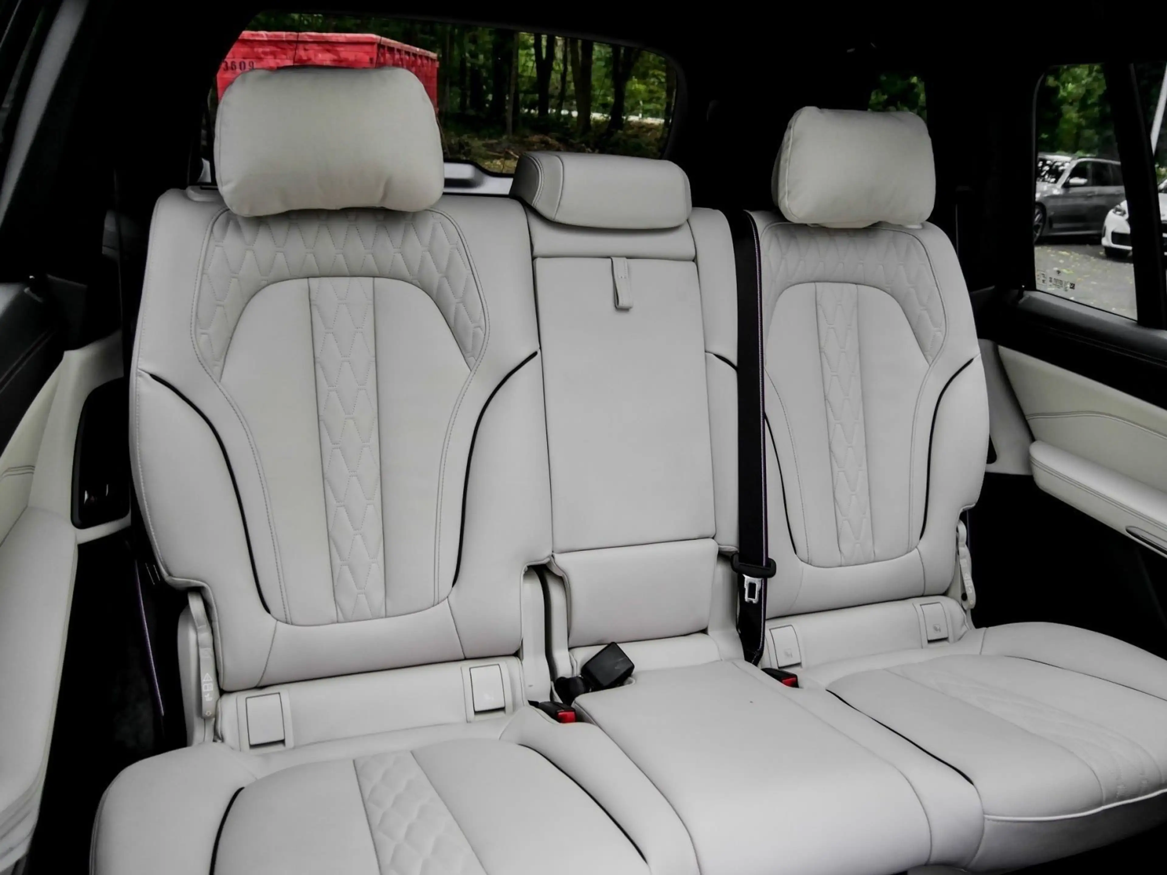 BMW X7 M 60i M SPORT PRO+AHK+PANO+STANDHZG+DA PROF+360° — photo 4