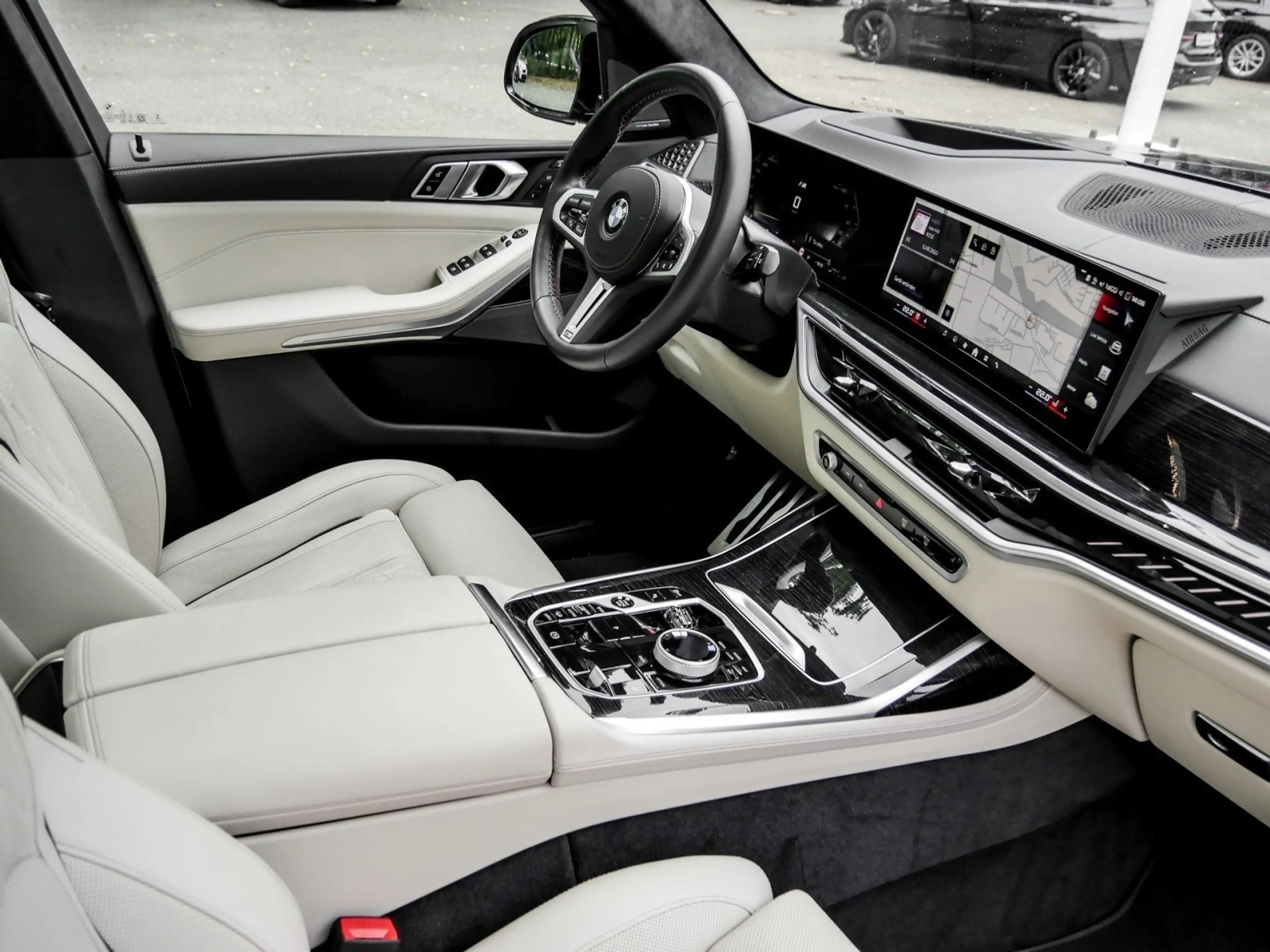 BMW X7 M 60i M SPORT PRO+AHK+PANO+STANDHZG+DA PROF+360° — photo 3