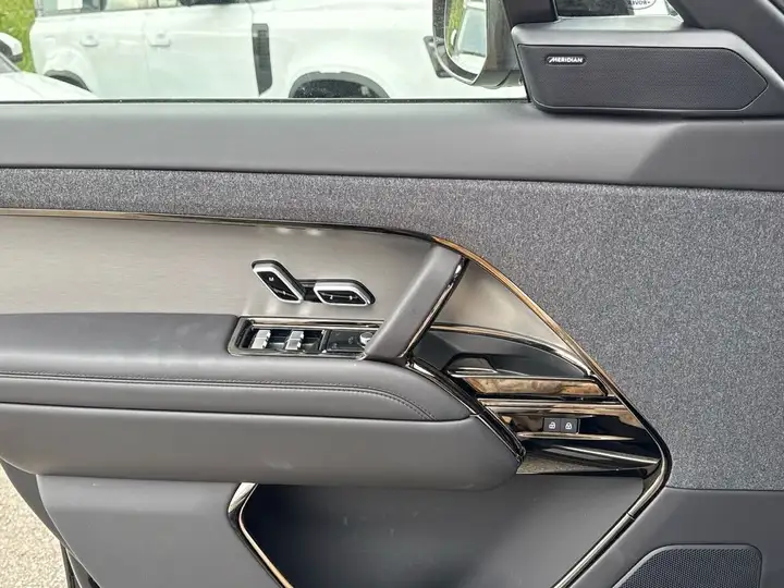 Land Rover Range Rover 2025, foto 11