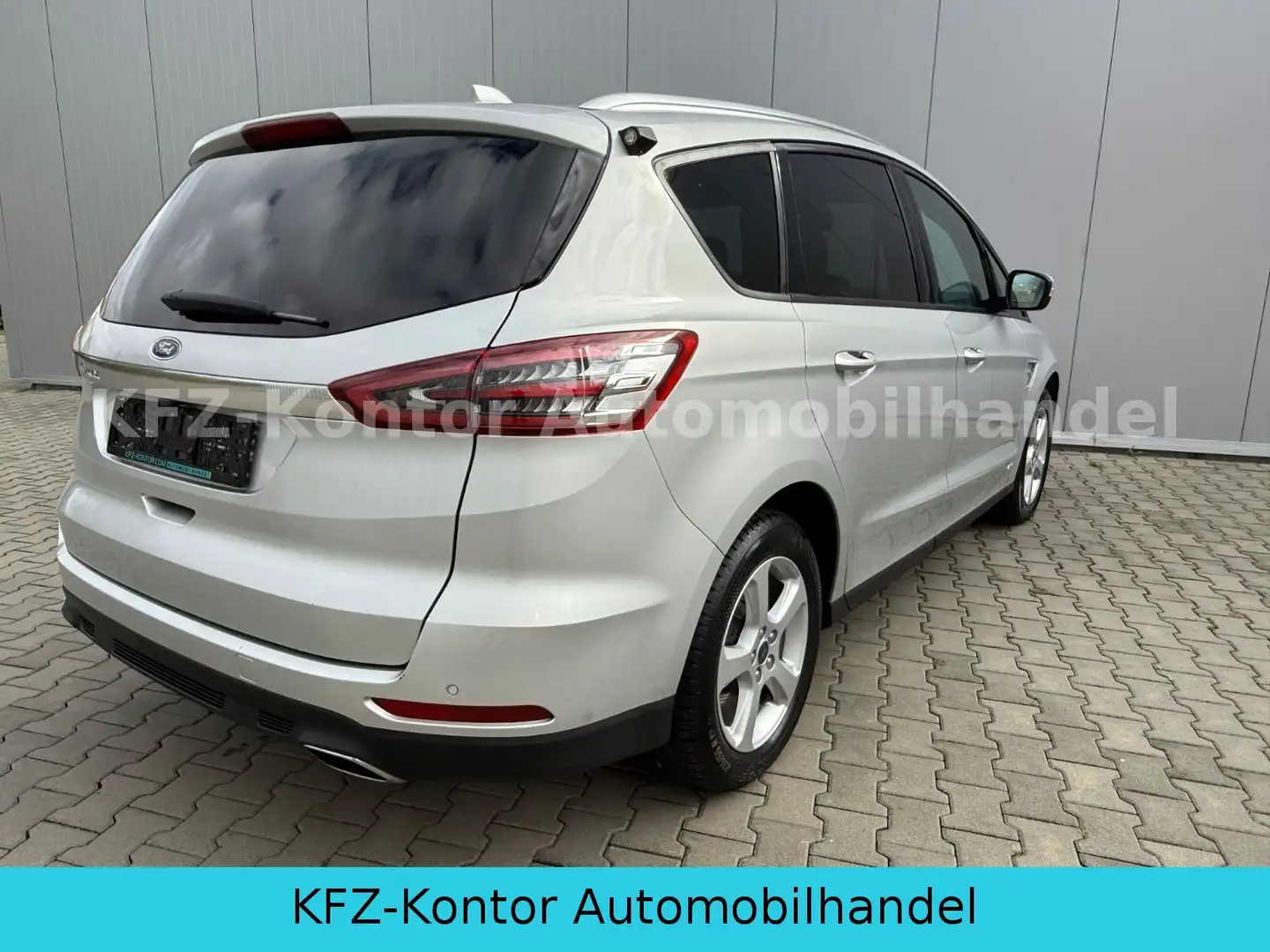 Ford S-Max S-MAX 2.0TDCi AWD Trend *ALLRAD* Silber - 2