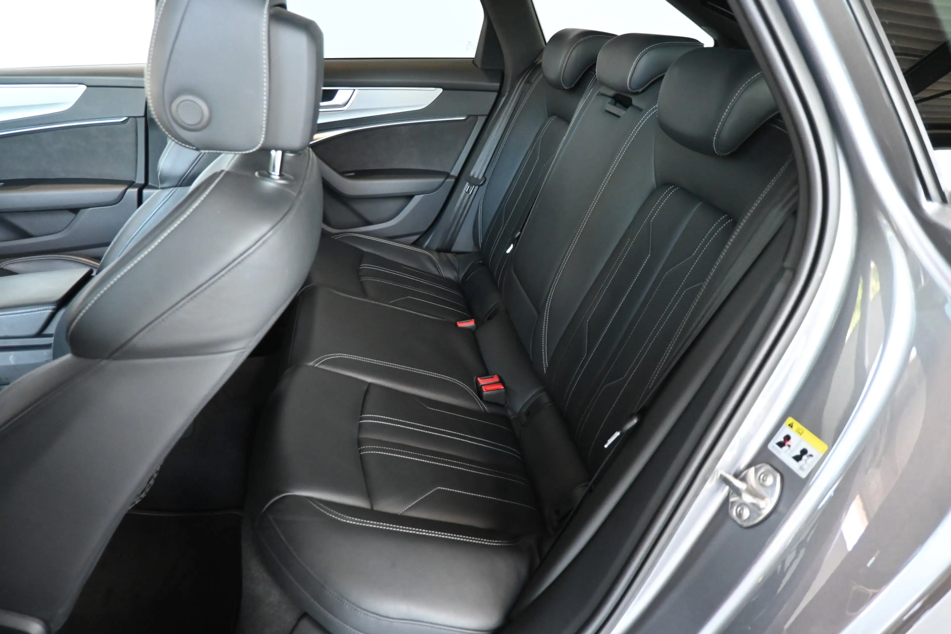 Audi A6 Avant 45 TFSI Quattro S-edition Clima Adaptieve cr — photo 6