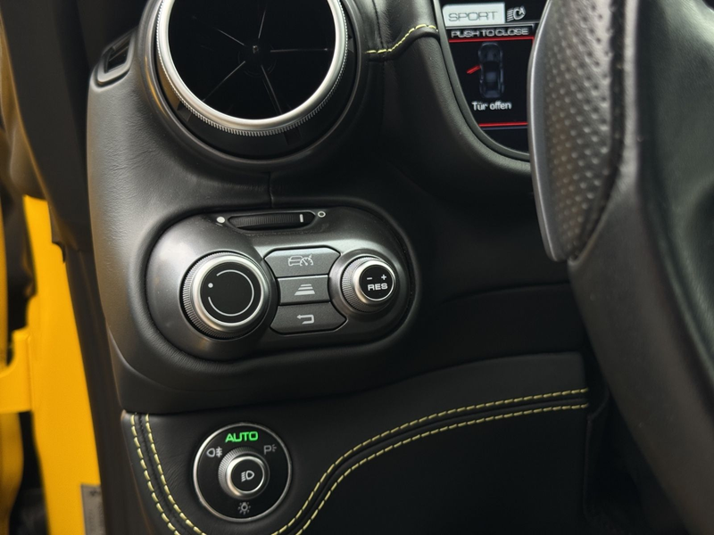 Ferrari Portofino /Abstandtempomat*Keramik/DE-FZG/Approve — photo 18