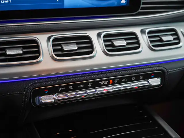 Mercedes-Benz GLE view 24