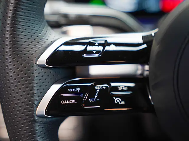 Mercedes-Benz GLE view 18