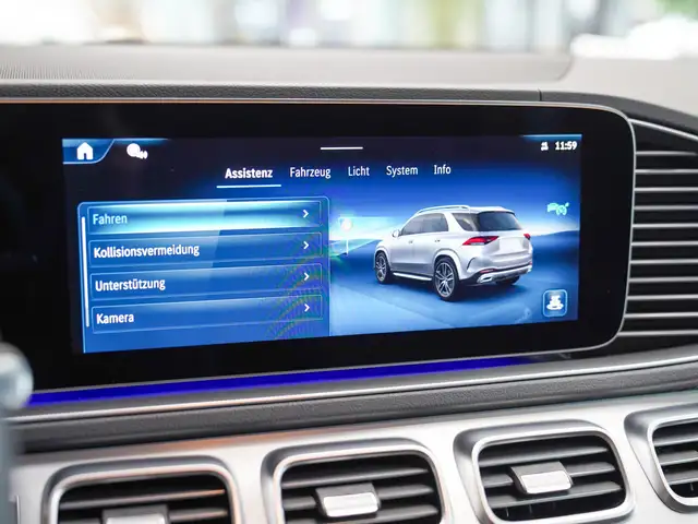 Mercedes-Benz GLE view 23
